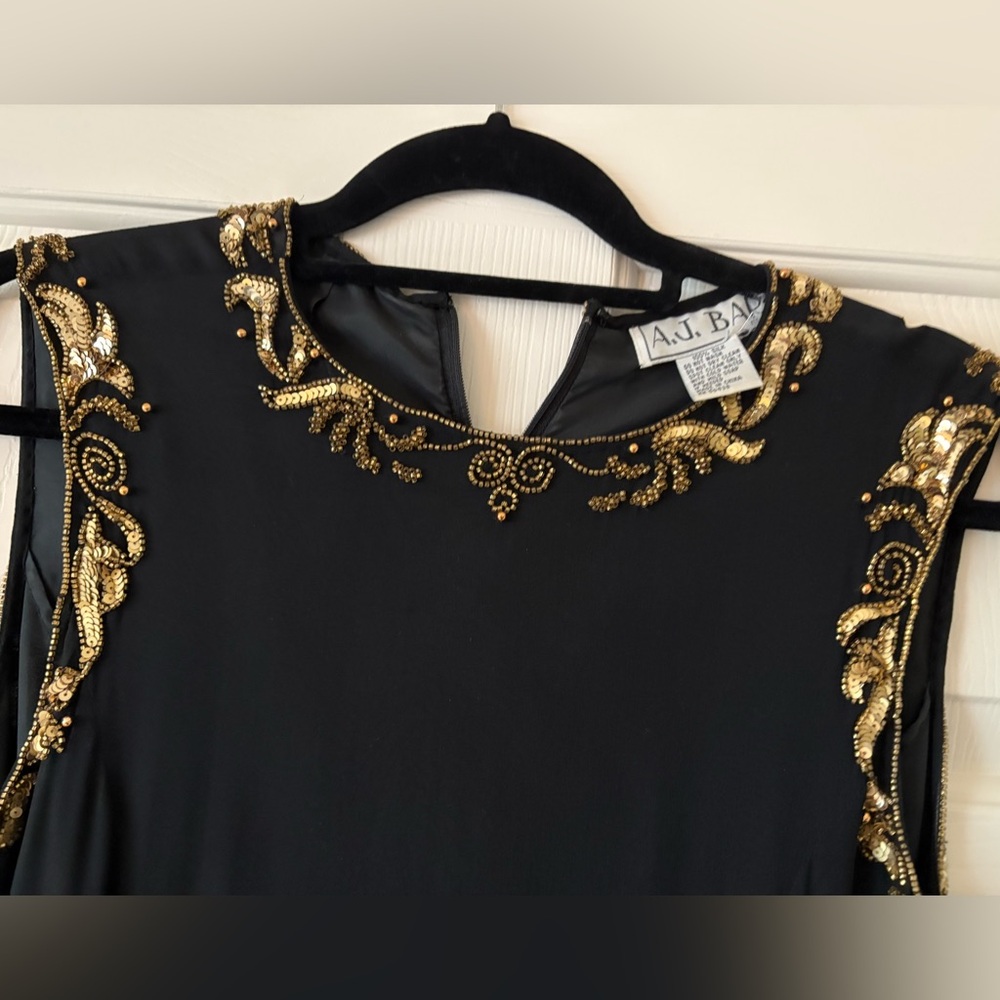 Elegant Silk A J Bari Evening Dress